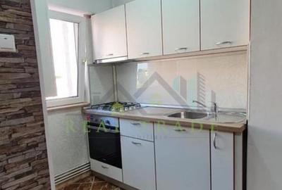 Garsoniera zona Centrul Civic- Toamnei - 4