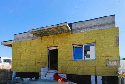 Casă cu 3 camere cu Teren 400 Mp în Năvodari - 3