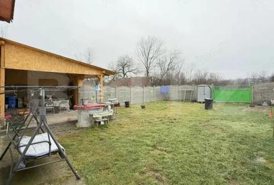 Casă cu 9 camere cu Teren 1860 Mp în Central - 8