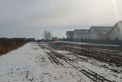 Teren de 1000 mp, în Frătăuții Noi - 8