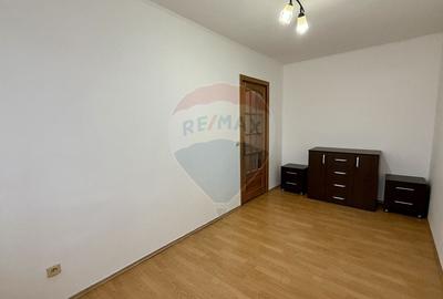 Apartament cu 3 camere de inchiriat str. George Cosbuc - 6
