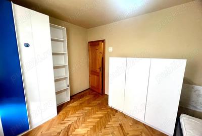 Apartament cu 3 camere în 7 Noiembrie - 7