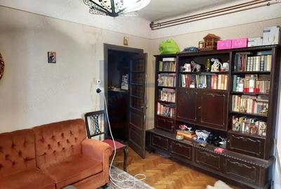 Proprietate deosebita intr-o casa interbelica, de vanzare in zona Unirii - 1