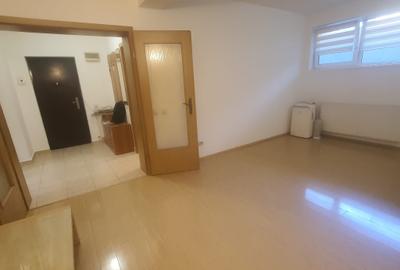 Giurgiului, Piata Progresului, intrarea Plopeni, sector 5 - 2