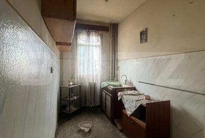 Apartament cu 3 camere, renovabil, zona Micro 3 - 3