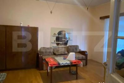 Casă cu 4 camere cu Canalizare în Central - 9