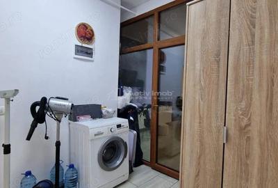 Spațiu comercial, de 50 mp, în Central - 9