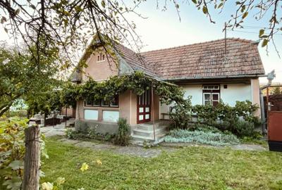 Casă cu 2 camere în Păsăreni - 1