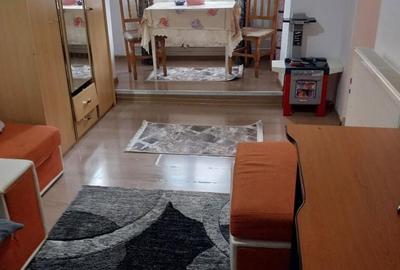 Garsonieră decomandată în Central - 2