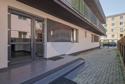 Apartament modern 3 camere clasa A  cu garaj  inchis la parter 21mp - 14