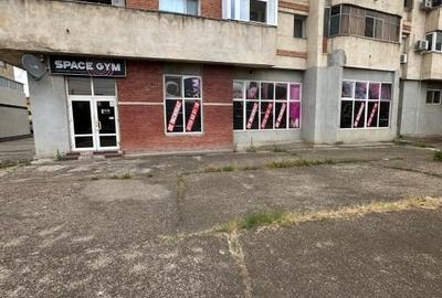 Spațiu comercial de închiriat – 336 mp + subsol + parcare - 1