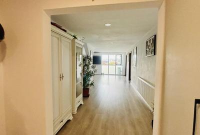 Apartament cu 4 camere, mobilat în Exterior Vest