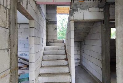 Casă cu 4 camere în Voitinel - 1