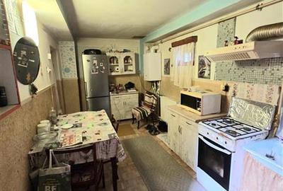 Casă cu 4 camere cu Canalizare în Casa de Cultură - 4