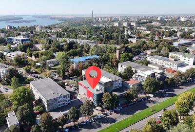 De vanzare :   50 % din Centrul Comercial "Hazard" + SC Tomuleanu SRL - 12