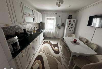 Apartament cu 3 camere în Central - 3