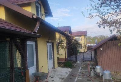 Casă cu 12 camere cu Teren 2230 Mp în Tăriceni - 2
