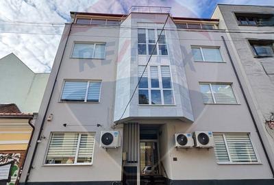 Spațiu comercial, de 300 mp, în Ultracentral