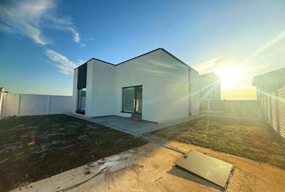 Casa Individuala la intrare in Berceni / 3 Camere / 2 Bai - 2