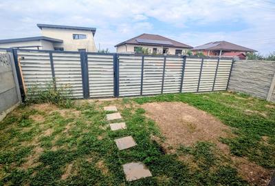 Duplex 3 camere 2 bai + casa in curte cu  1 camera 1 baie - 3