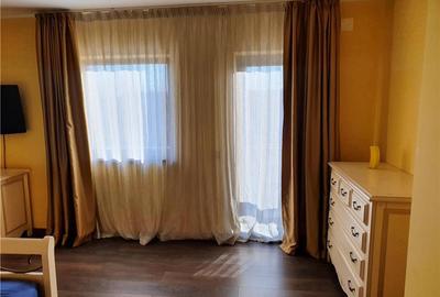 Casă cu 7 camere cu Teren 415 Mp în Găneasa - 2