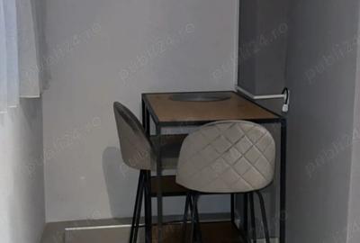 Garsonieră decomandată în Central - 2