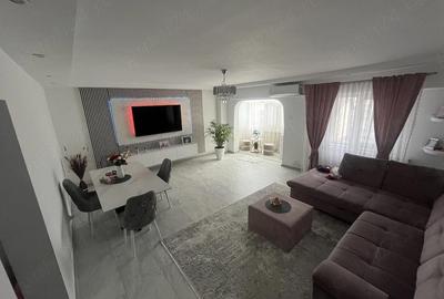 Apartament cu 3 camere decomandat în Lenin Sud - 2