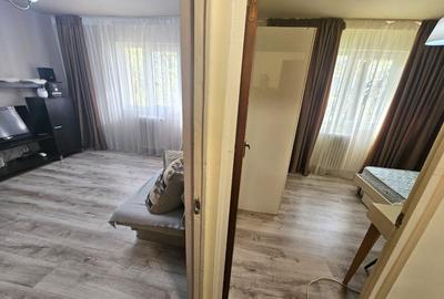 Apartament cu 2 camere semidecomandat în Berceni - 10