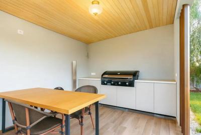 Casă cu 4 camere cu Canalizare în Central - 3