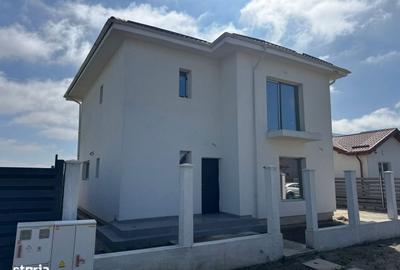 Casă cu 4 camere în Berceni - 1