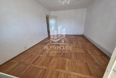Apartament cu 3 camere decomandat în Central - 1