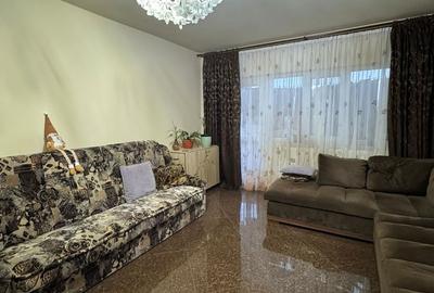 Apartament cu 4 camere decomandat în Central - 1