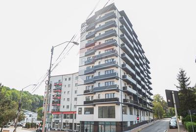 Spațiu comercial, de 195 mp, în Central - 4