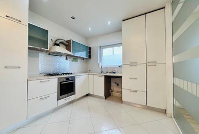 Apartament cu 4 camere decomandat în Central - 3