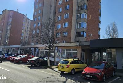 Apartament cu 3 camere decomandat în Rogerius - 7