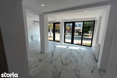 Spațiu comercial, de 75 mp, în Central - 11