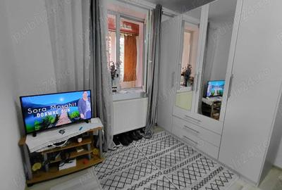 Casa la curte comuna cu oamenii serio?i chiar de treaba 7 familii dar pu?inefamilii sunt - 8