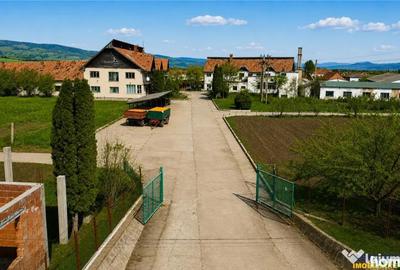 Spațiu comercial, de 9,000 mp, în Central - 11