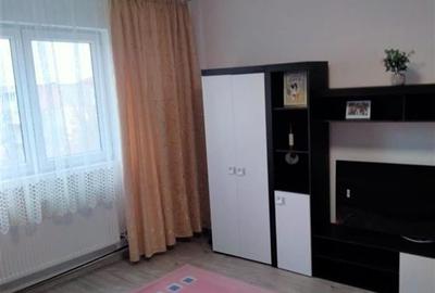 Apartament cu 2 camere semidecomandat în Buziașului - 1