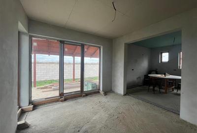 Casă cu 6 camere cu Teren 428 Mp în Coșteiu - 13