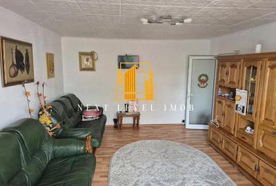 Apartament cu 4 camere decomandat în Găvana - 9