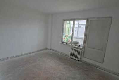 Apartament cu 3 camere decomandat în Unirii - 8