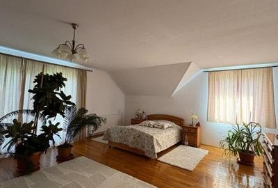 Casa dealuri Oradea - 11