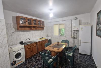 Apartament 3 camere, decomandat, 70mp, 1 Mai, zona Spital Nr.1