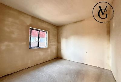 Casă individuală cu 4 camere cu Canalizare în Central - 9