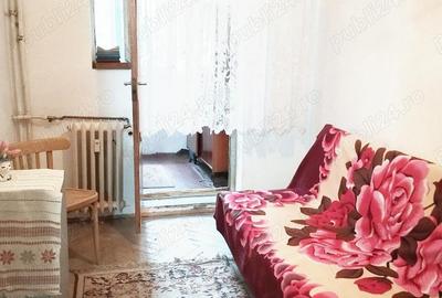 Apartament cu 3 camere semidecomandat în Petrișor - 4