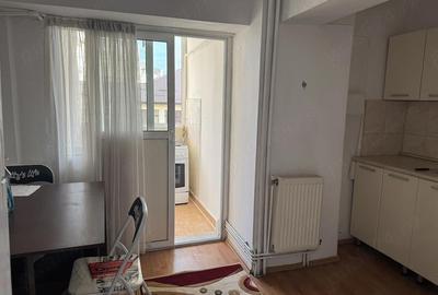 Garsonieră decomandată în Central - 5