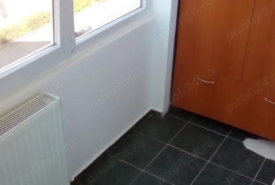 Garsoniera de inchiriat 42m patrati , 250 metri de centru, utilata si mobilata, cu centrala - 7