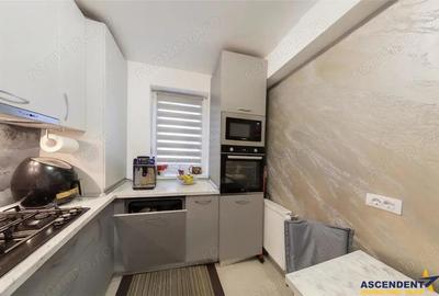 TUR 3D! Decomandat, mobilat, accesorizat, balcon,spatii depozitare,loc parcare, Grandis,Tractorul,Br - 4