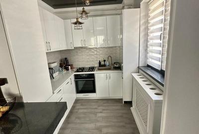 Apartament 3 camere, Lux, 104 Mp, etaj 1, Loc parcare,Tomis Plus - Constanta - 4